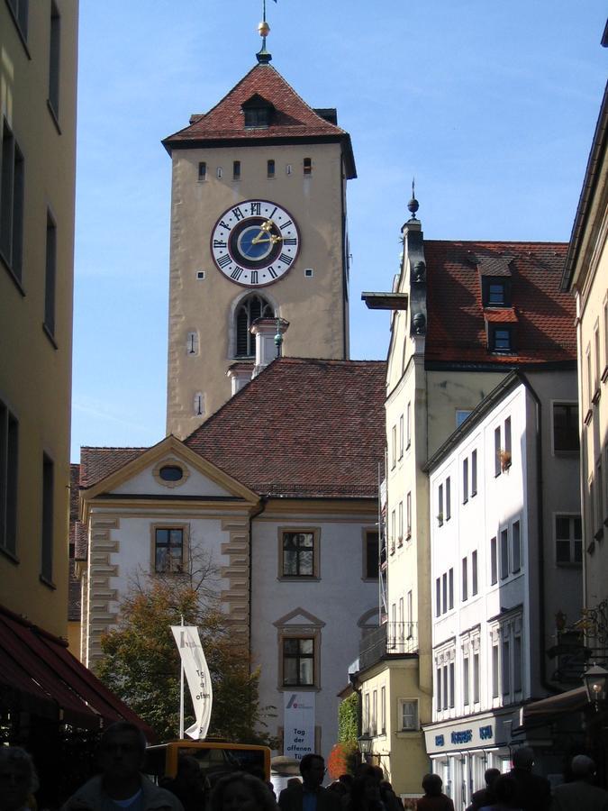 Hotel Am Peterstor Regensburg Bagian luar foto